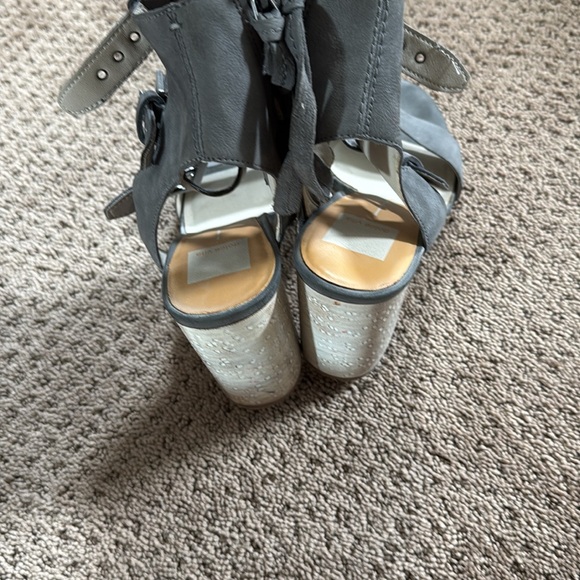 Dolce Vita Edin Leather Strappy Buckle Heeled Sandal sz 7.5 - Picture 5 of 5